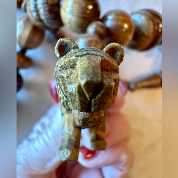 Tiger Vintage Wooden Bead Necklace with screw clasp. Hand carved Tiger bead. EUC - Picture 9 of 16